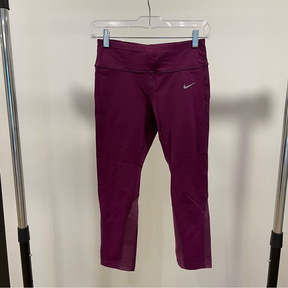 NIKE Dri-FIT Capri Leggings - Picture 1 of 10
